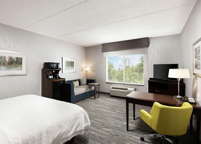Hampton Inn & Suites By Hilton Barrie